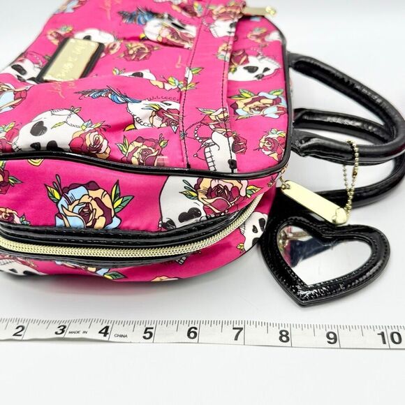Betsey Johnson pink floral skulls weekender cosmetic travel bag and matching pou - Picture 12 of 13